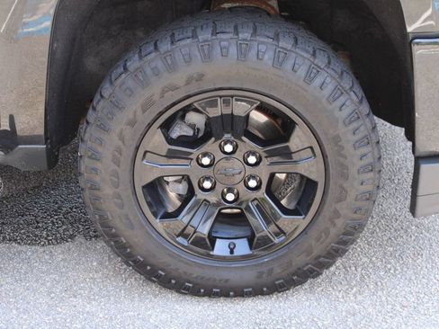 Used 2019 Chevrolet Silverado 1500 LT w/ All Star Edition AWD/4WD image 31