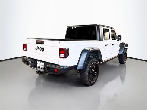 Used 2021 Jeep Gladiator Willys image 7