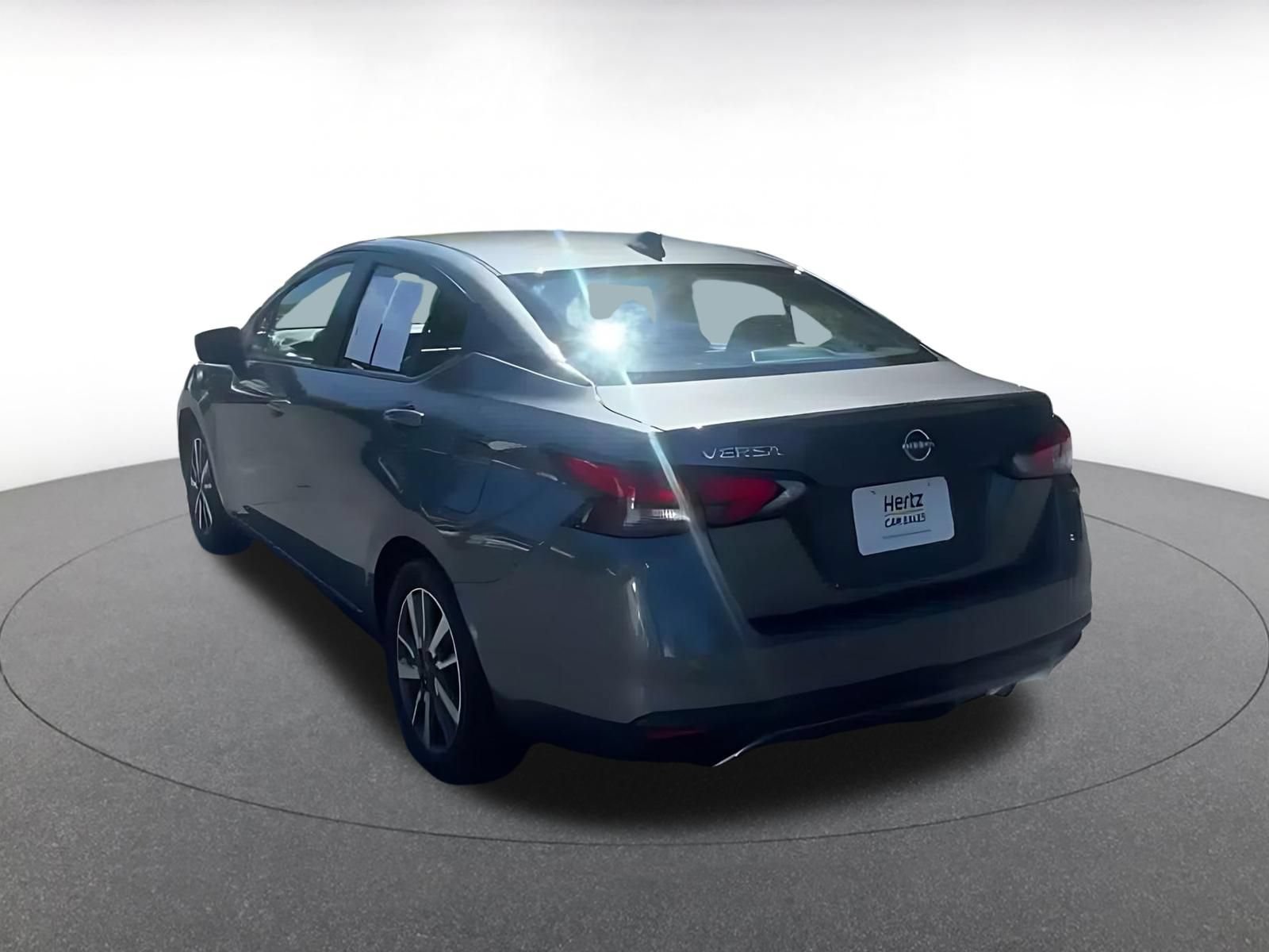 Used 2025 Nissan Versa SV FWD image 10