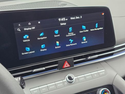 Used 2024 Hyundai Elantra SEL image 29