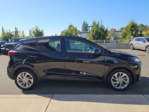 New 2027 Chevrolet Bolt LT w/ Comfort Package FWD image 8