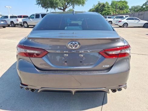 Used 2023 Toyota Camry XSE FWD image 5
