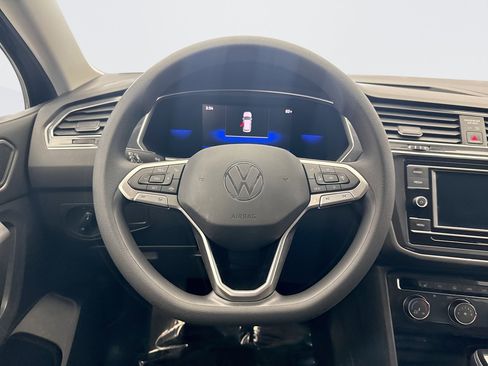 Used 2022 Volkswagen Tiguan S image 12