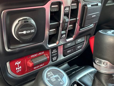 Used 2024 Jeep Wrangler Unlimited Rubicon 392 AWD/4WD image 46