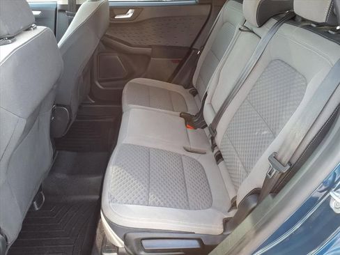 Used 2020 Ford Escape SE image 22