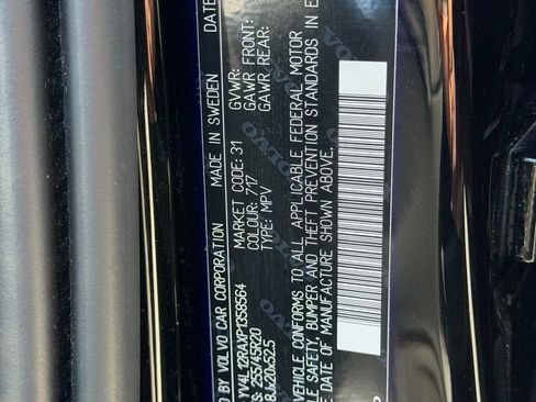 Certified 2023 Volvo XC60 B5 Ultimate w/ Climate Package AWD/4WD image 9
