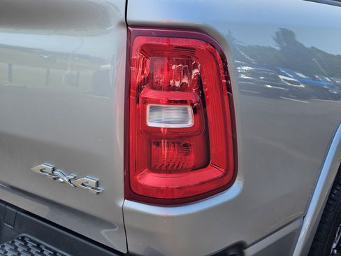 Used 2025 RAM 1500 Laramie w/ Sport Appearance Package AWD/4WD image 9