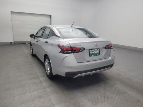 Used 2021 Nissan Versa S FWD image 5