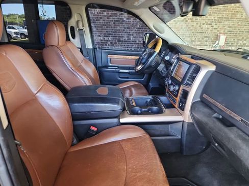 Used 2017 RAM 2500 Longhorn AWD/4WD image 14