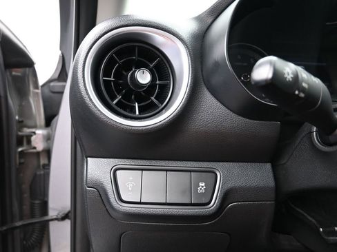 Used 2023 Kia Forte LXS image 13