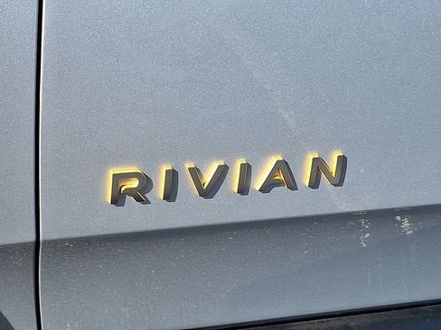 Used 2023 Rivian R1S Adventure Quad AWD/4WD image 30