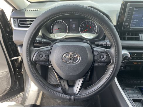 Used 2021 Toyota RAV4 XLE FWD image 26