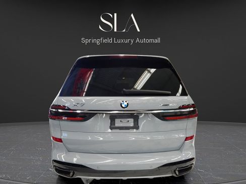 Used 2024 BMW X7 xDrive40i image 18