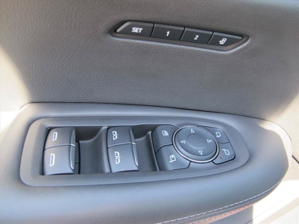 Used 2024 Cadillac XT6 Sport w/ Platinum Package AWD/4WD image 10