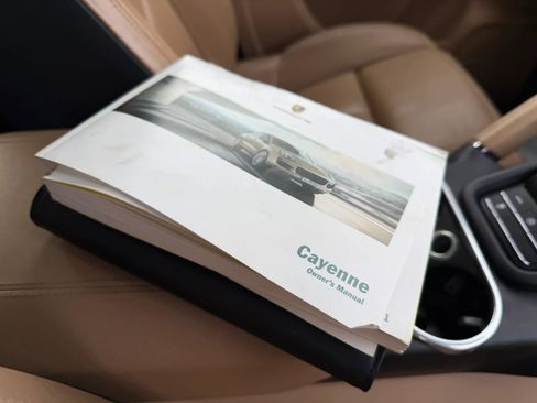 Used 2016 Porsche Cayenne Sport Utility 4D image 26