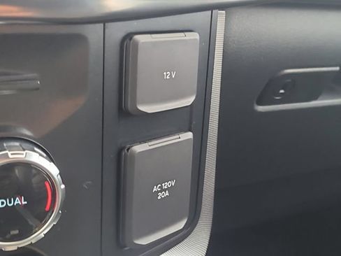 Used 2024 Ford F150 Platinum w/ FX4 Off-Road Package AWD/4WD image 26