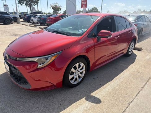 Used 2020 Toyota Corolla LE FWD image 1
