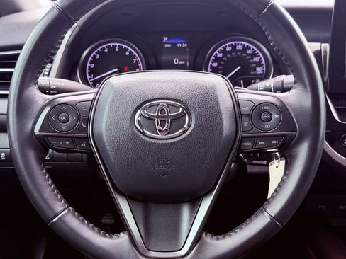 Used 2022 Toyota Camry SE w/ Carpet Mat Package (TMS) FWD image 26