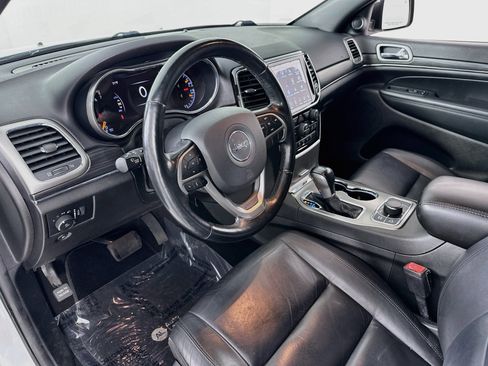 Used 2021 Jeep Grand Cherokee Limited AWD/4WD image 9