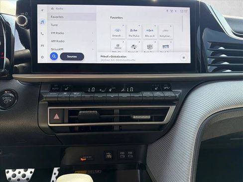 Used 2025 Toyota Camry SE w/ Multimedia Upgrade Package FWD image 19