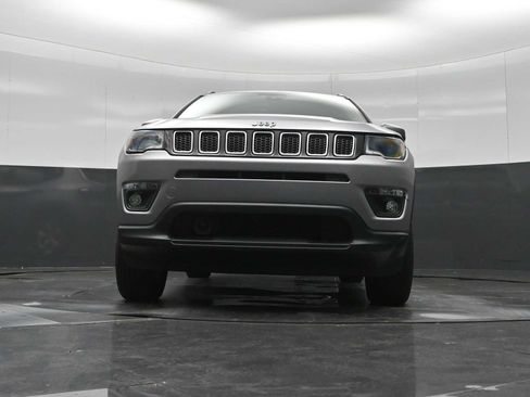Used 2018 Jeep Compass Latitude w/ Popular Equipment Group AWD/4WD image 50