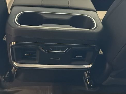 Used 2026 GMC Sierra 1500 SLT w/ SLT Premium Plus Package image 21