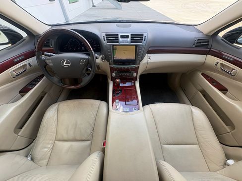 Used 2012 Lexus LS 460 w/ Luxury Value Edition RWD image 18
