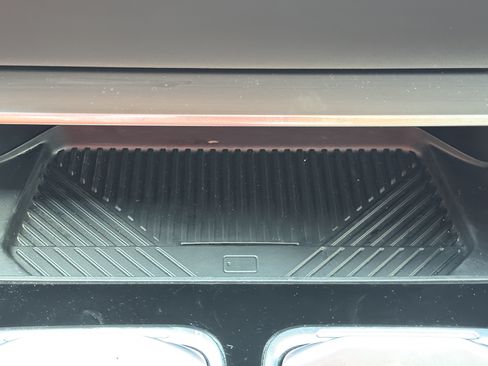 Certified 2026 BMW 760i xDrive AWD/4WD image 8