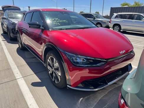 Certified 2024 Kia EV6 Wind image 5