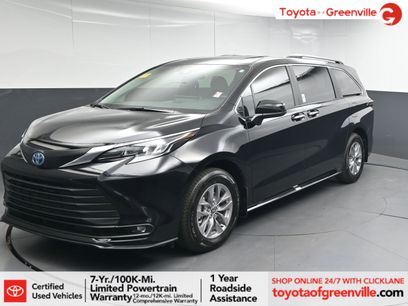 Certified 2025 Toyota Sienna XLE