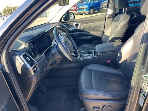 Used 2021 Kia Sorento SX image 17