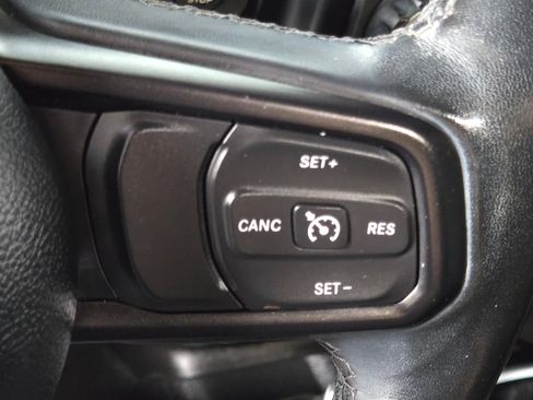 Used 2020 Jeep Wrangler Unlimited Sport AWD/4WD image 25