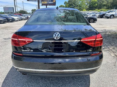 Used 2016 Volkswagen Passat 1.8T SE FWD image 5