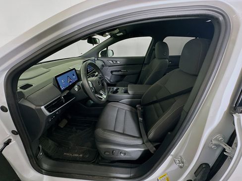 Used 2024 Honda Prologue EX image 13