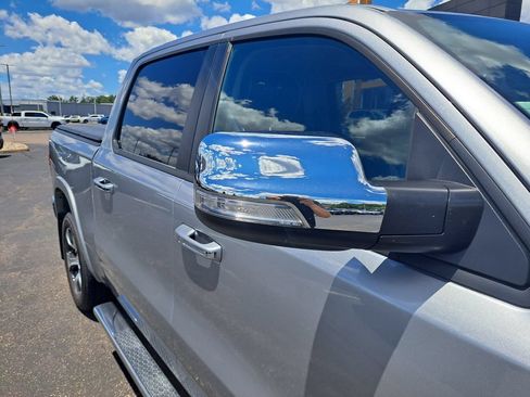 Used 2019 RAM 1500 Laramie AWD/4WD image 34