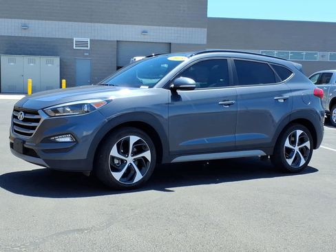Used 2018 Hyundai Tucson Value AWD/4WD image 3
