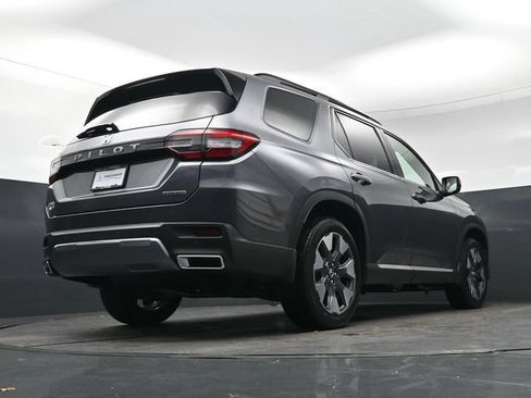 Certified 2026 Honda Pilot Touring image 35