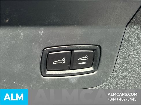 Used 2020 Porsche Panamera 4 w/ Premium Package Plus image 23