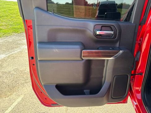 Used 2020 Chevrolet Silverado 1500 RST AWD/4WD image 18