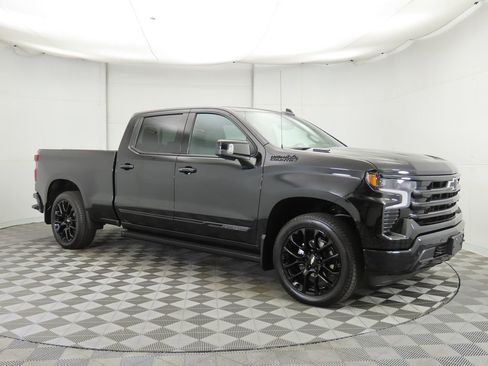 Used 2026 Chevrolet Silverado 1500 High Country w/ High Country Premium Package image 3