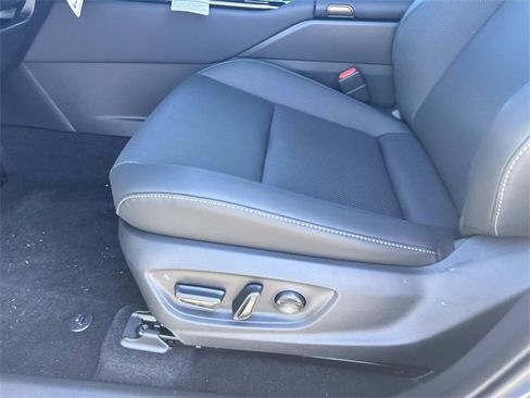 New 2026 Toyota Crown XLE image 17