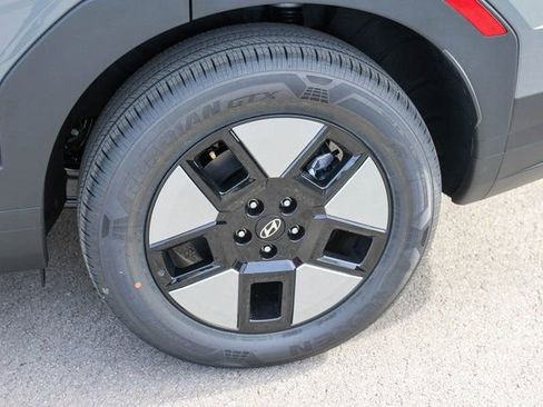 New 2026 Hyundai Santa Fe SE FWD image 7