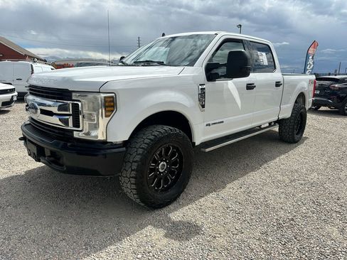 Used 2019 Ford F250 XLT w/ XLT Value Package AWD/4WD image 5