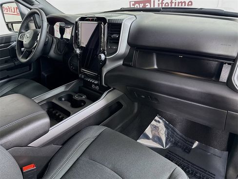 Used 2025 RAM 2500 Big Horn image 36