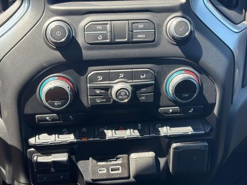 Used 2019 Chevrolet Silverado 1500 LT w/ All-Star Edition AWD/4WD image 24