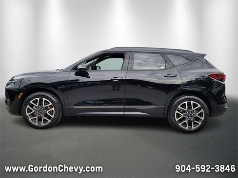 Used 2025 Chevrolet Blazer RS image 2