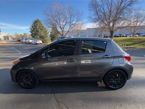 Used 2013 Toyota Yaris L image 5