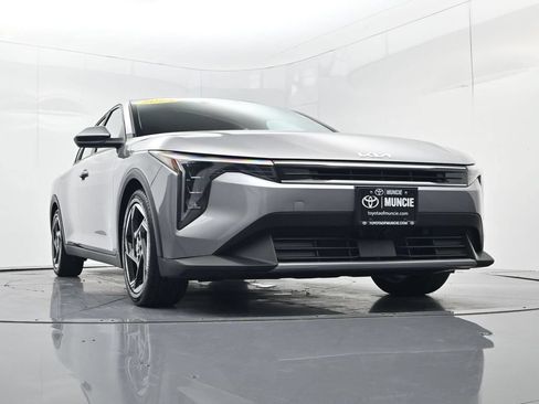 Certified 2025 Kia K4 EX FWD image 45