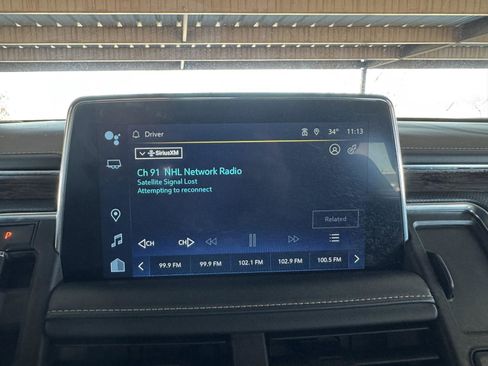 Used 2023 Chevrolet Suburban Premier image 12