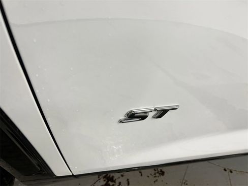 New 2026 Buick Enclave Sport Touring w/ Power Package image 28